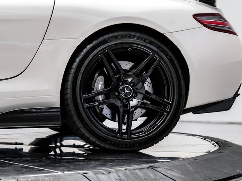 Used 2011 Mercedes-Benz SLS AMG Coupe image 97
