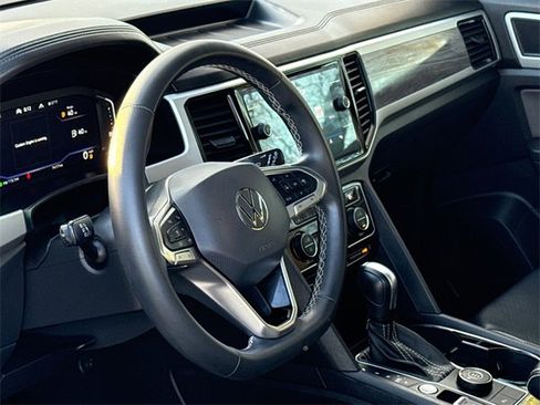 Used 2022 Volkswagen Atlas Cross Sport SE image 20