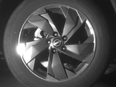 Used 2025 Nissan Rogue SV image 15