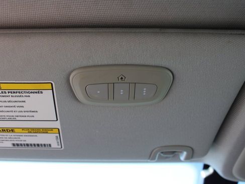 Used 2021 Jeep Cherokee Limited image 24