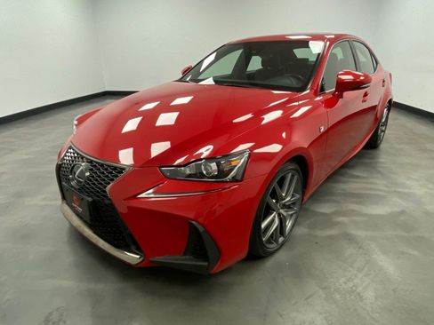 Used 2019 Lexus IS 300 AWD image 2