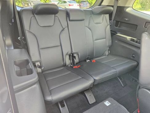 Used 2023 Kia Telluride S AWD/4WD image 15