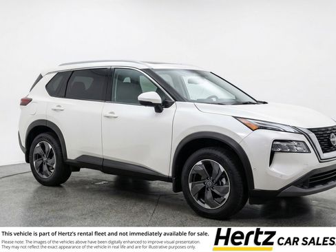 Used 2025 Nissan Rogue SV AWD/4WD image 1