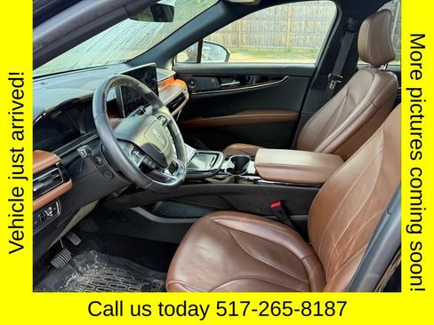 Used 2022 Lincoln Nautilus Reserve w/ Luxury Package AWD/4WD image 5