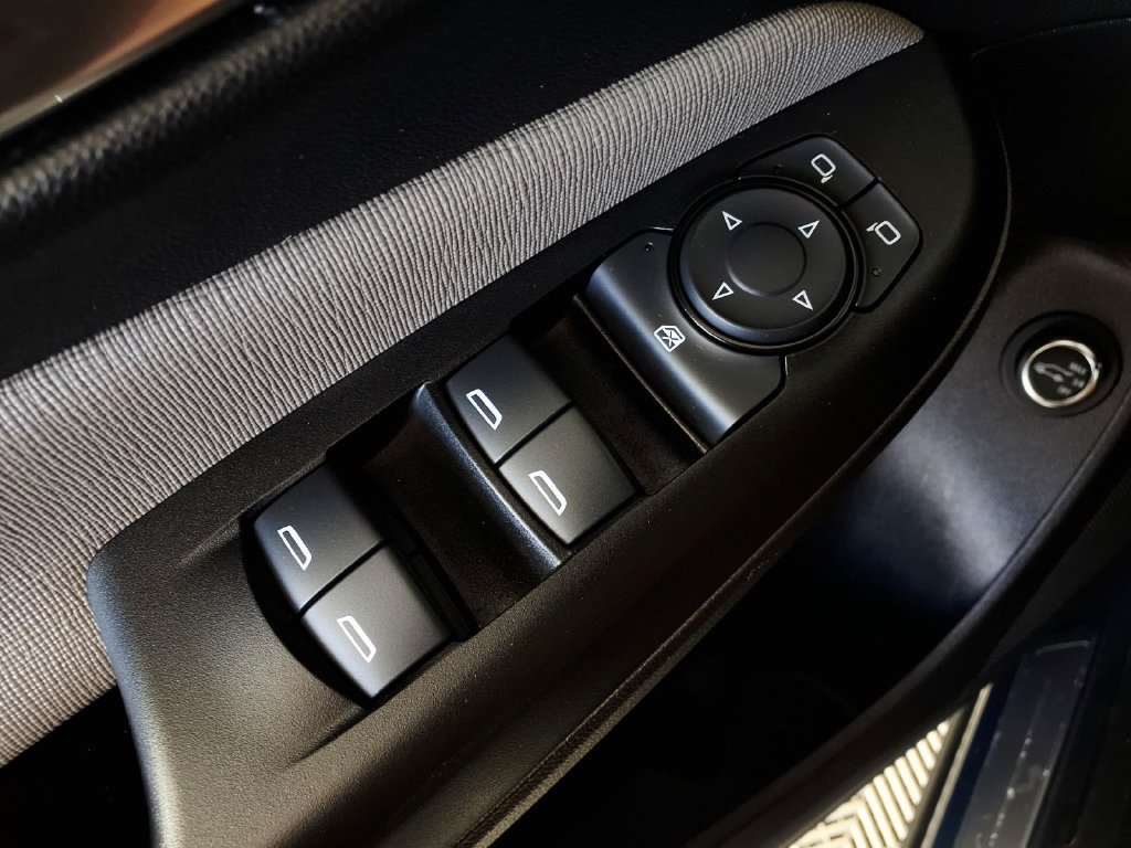 Used 2024 Buick Envista Avenir FWD image 25