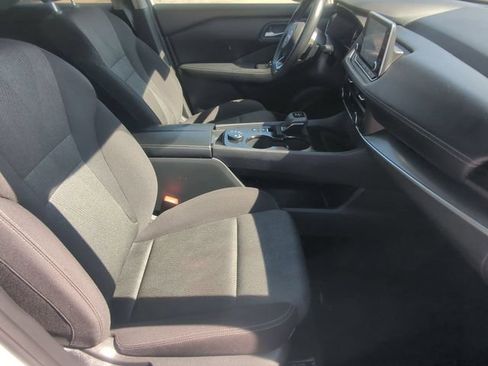 Used 2024 Nissan Rogue SV AWD/4WD image 25