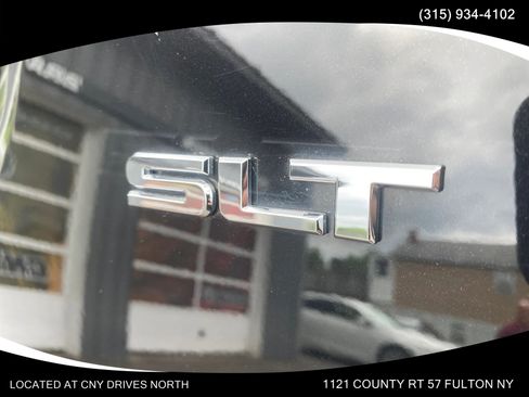 Used 2016 GMC Acadia SLT AWD/4WD image 24
