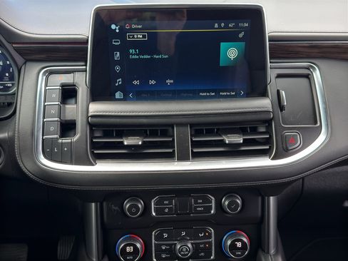 Used 2022 Chevrolet Suburban Z71 w/ Z71 Off-Road Package image 30