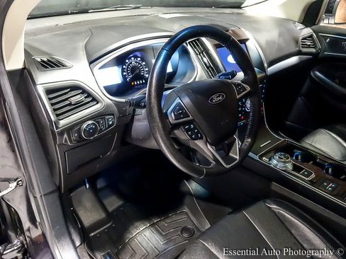 Used 2019 Ford Edge Titanium w/ Equipment Group 301A image 15