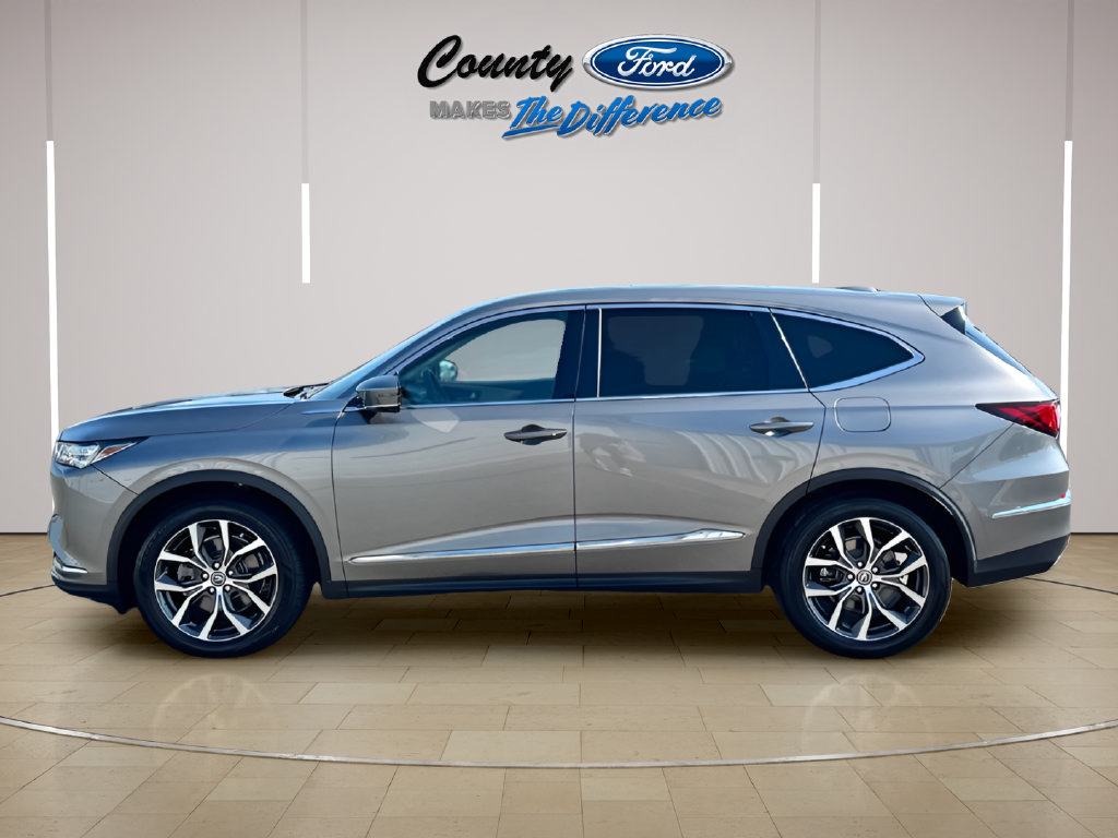 Used 2023 Acura MDX w/ Technology Package AWD/4WD image 3