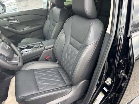 New 2026 Nissan Rogue Platinum image 26