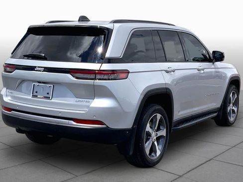 Used 2026 Jeep Grand Cherokee Limited AWD/4WD image 13