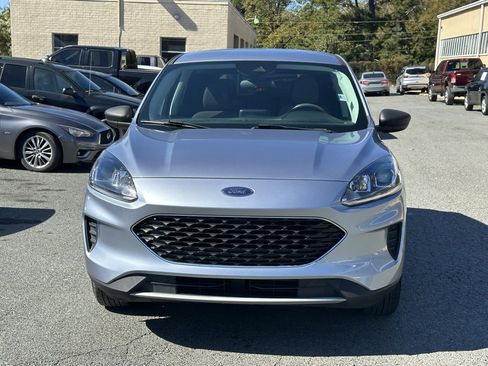 Used 2022 Ford Escape SE image 10