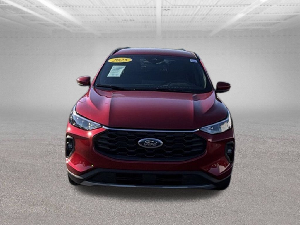 Certified 2025 Ford Escape ST-Line Select w/ Tech Pack #1 AWD/4WD image 3