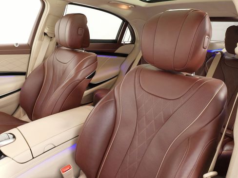 Used 2018 Mercedes-Benz S 560 S 560 4MATIC image 34