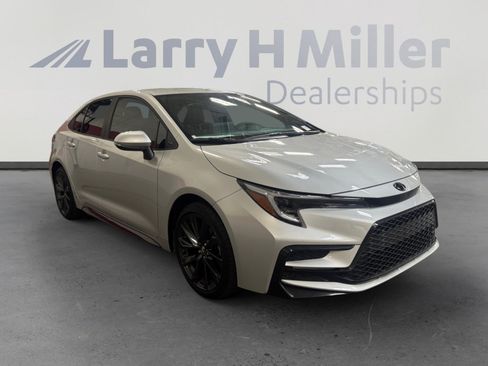 Used 2026 Toyota Corolla SE w/ SE Package FWD image 7