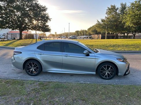 Used 2024 Toyota Camry SE FWD image 6