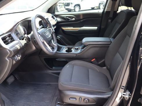 Used 2023 GMC Acadia SLE w/ Driver Convenience Package FWD image 18