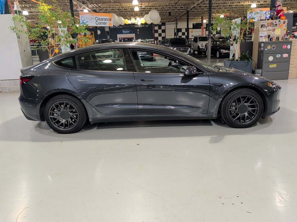 Used 2025 Tesla Model 3 Long Range RWD image 9