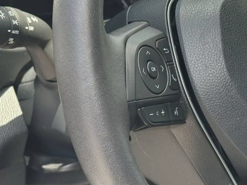 Used 2023 Toyota RAV4 XLE Premium AWD/4WD image 23