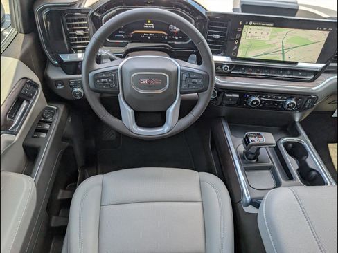 Used 2026 GMC Sierra 1500 SLT w/ SLT Premium Plus Package AWD/4WD image 8