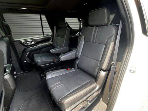 Used 2024 Chevrolet Tahoe RST w/ Luxury Package AWD/4WD image 14