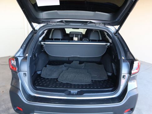 Used 2025 Subaru Outback Limited image 46