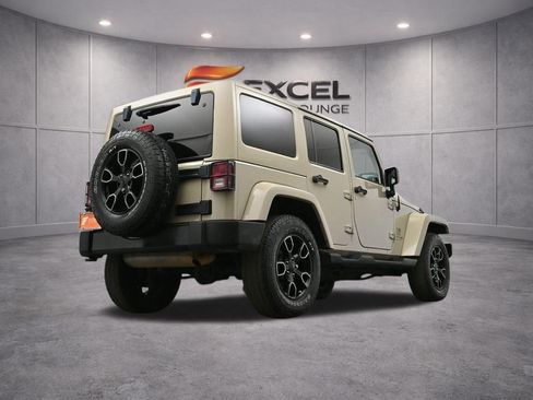 Used 2018 Jeep Wrangler Unlimited Sahara AWD/4WD image 37