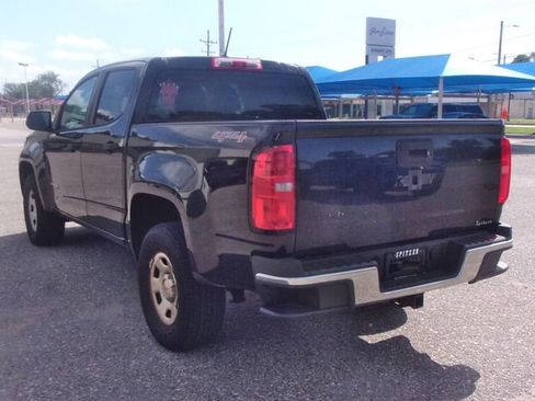 Used 2018 Chevrolet Colorado W/T w/ WT Convenience Package AWD/4WD image 5