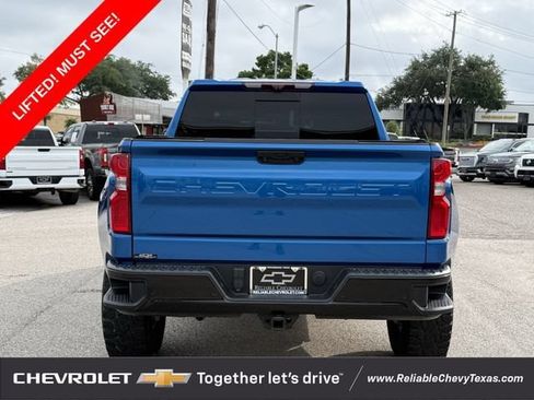 Used 2022 Chevrolet Silverado 1500 ZR2 w/ Technology Package AWD/4WD image 7