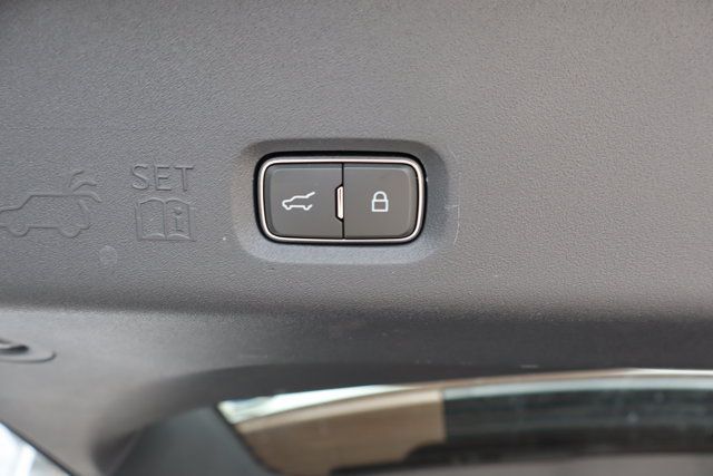 Used 2025 Lincoln Navigator Black Label AWD/4WD image 35