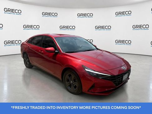 Used 2023 Hyundai Elantra SEL w/ Convenience Package FWD image 1