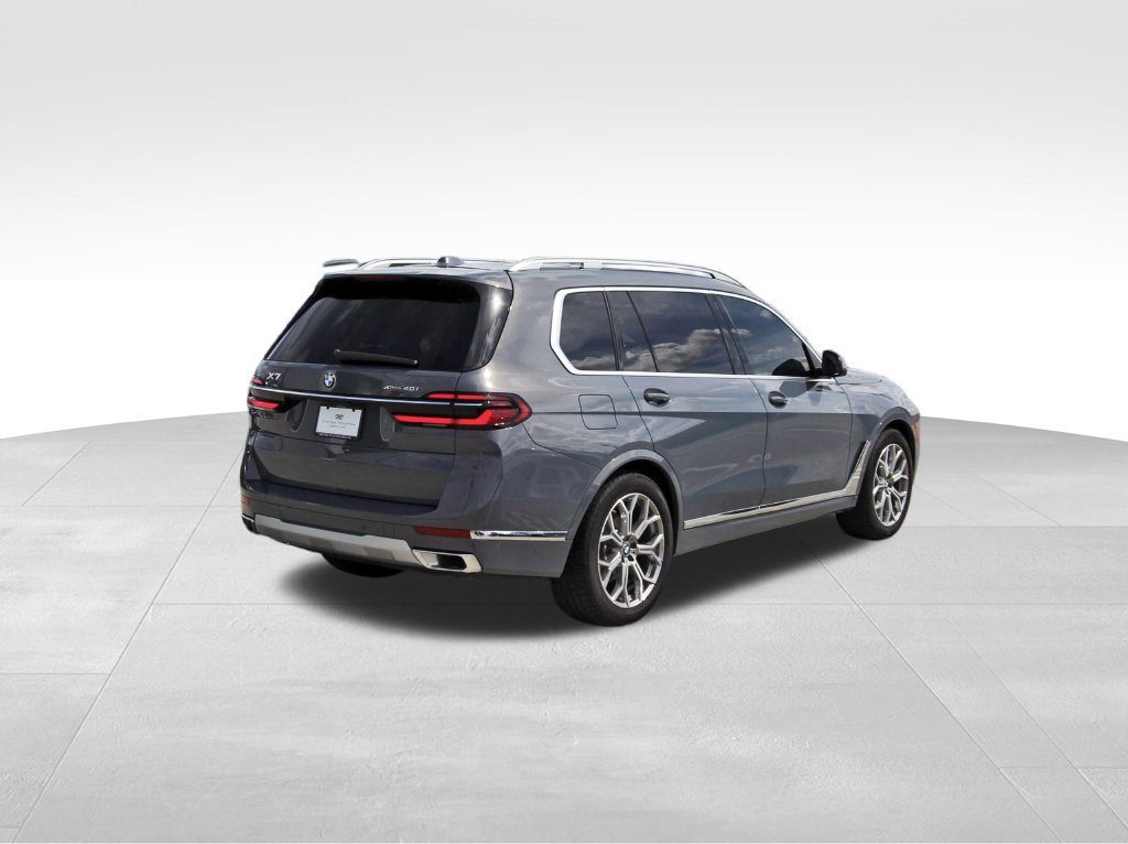 Used 2026 BMW X7 xDrive40i AWD/4WD image 4