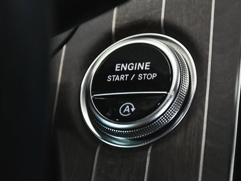 Used 2025 Mercedes-Benz E 450 4MATIC Sedan image 30