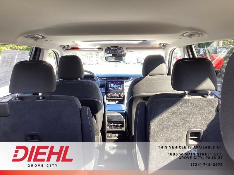 Used 2023 Jeep Grand Cherokee L Laredo w/ Luxury Tech Group I AWD/4WD image 15