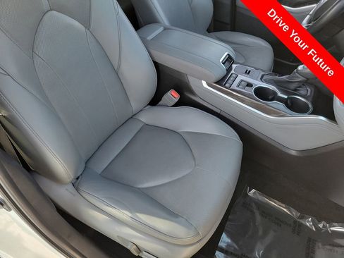 Used 2022 Toyota Highlander Limited FWD image 22