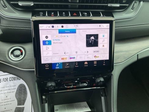 New 2025 Jeep Grand Cherokee L Limited image 17