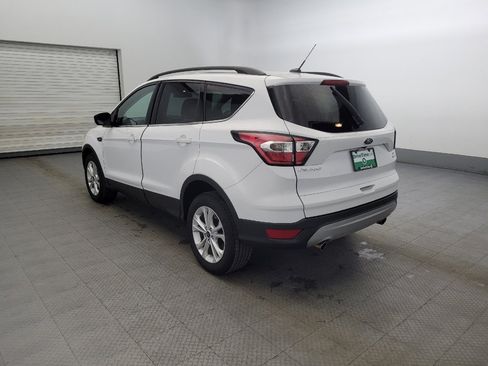 Used 2017 Ford Escape SE w/ Equipment Group 201A image 5