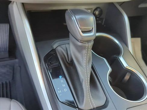 Used 2023 Toyota Highlander XLE FWD image 21
