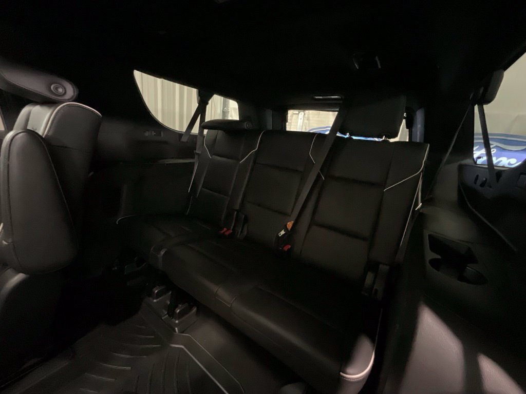 Used 2021 Cadillac Escalade ESV Premium Luxury AWD/4WD image 13