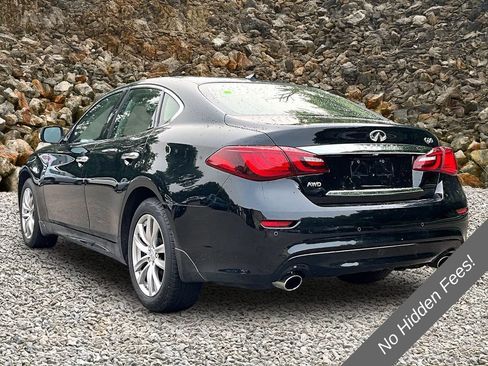 Used 2019 INFINITI Q70 Luxe AWD/4WD image 10
