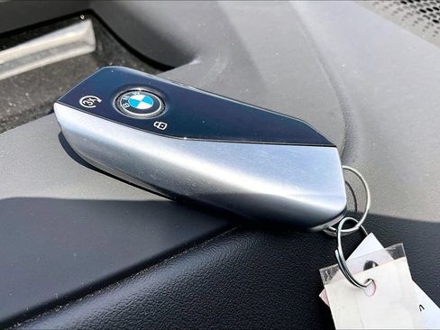 Used 2025 BMW X7 xDrive40i AWD/4WD image 12