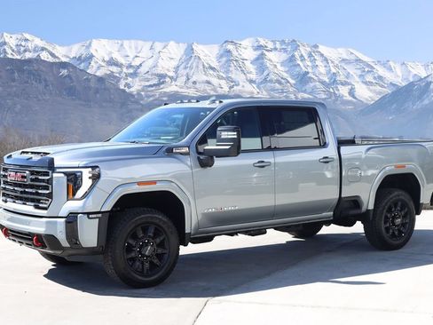 New 2026 GMC Sierra 3500 AT4 w/ Technology Package AWD/4WD image 2