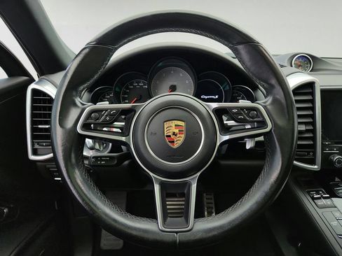 Used 2017 Porsche Cayenne S AWD/4WD image 14