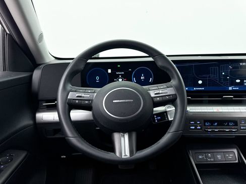 Used 2024 Hyundai Kona SEL FWD image 31