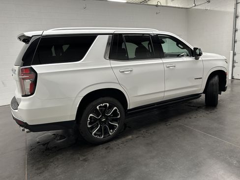 Used 2022 Chevrolet Tahoe Premier AWD/4WD image 9