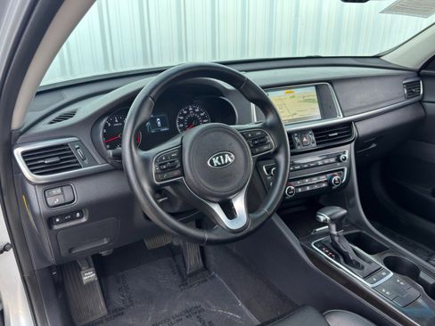Used 2016 Kia Optima EX w/ Premium Package image 13