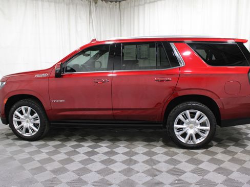 Used 2021 Chevrolet Tahoe High Country w/ Premium Package image 36