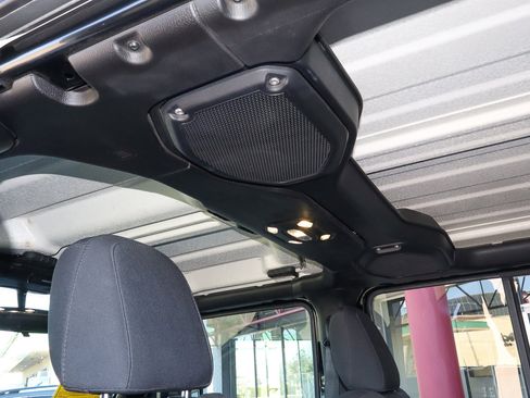 Used 2020 Jeep Wrangler Unlimited Sport image 22