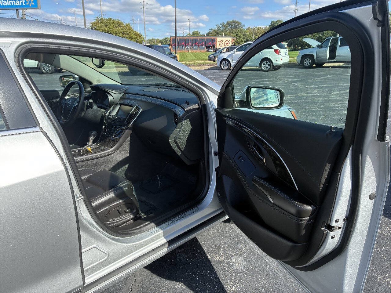 Used 2016 Buick LaCrosse Sport Touring FWD image 22